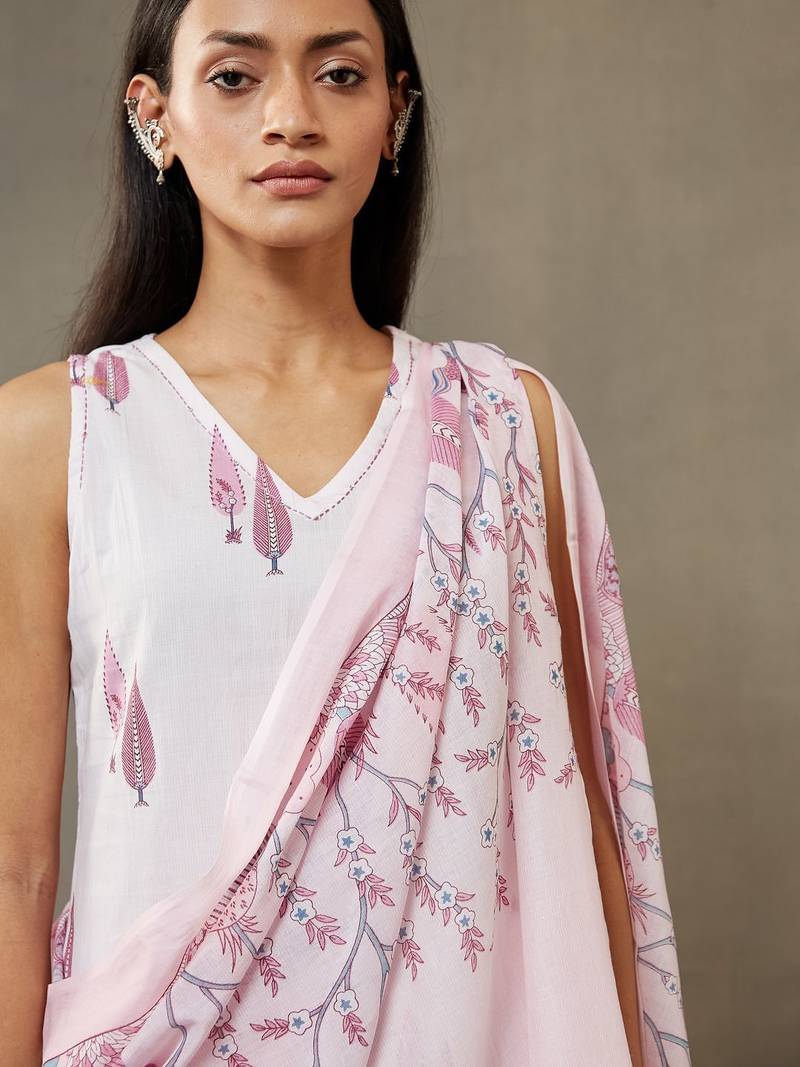 women ethnic motifs printed cotton sleek work smart office kurta with trousers & dupatta