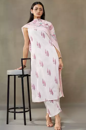 women ethnic motifs printed cotton sleek work smart office kurta with trousers & dupatta