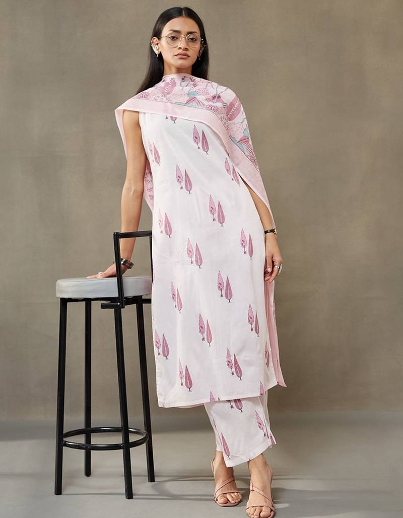 women ethnic motifs printed cotton sleek work smart office kurta with trousers & dupatta