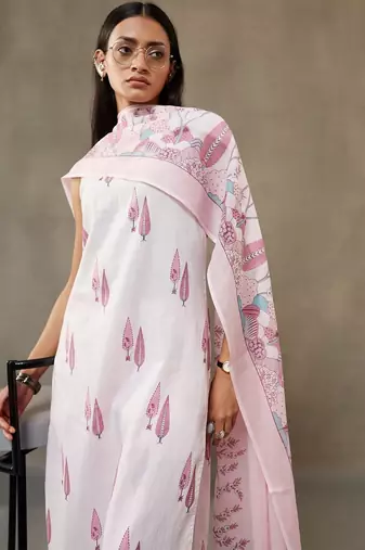 women ethnic motifs printed cotton sleek work smart office kurta with trousers & dupatta