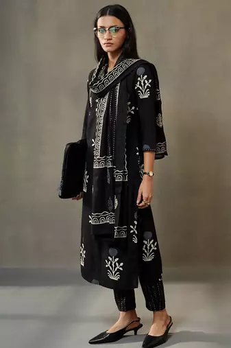women ethnic motifs printed cotton sleek work smart office kurta with trousers & dupatta