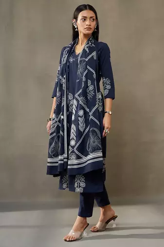 women ethnic motifs printed cotton sleek work smart office kurta with trousers & dupatta