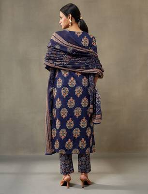 women ethnic motifs printed cotton sleek work smart office kurta with trousers & dupatta 4