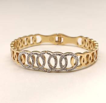 Gold-toned crystal studded circle link kada bracelet 4