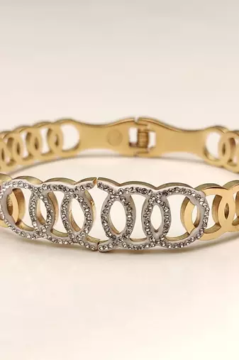 Gold-toned crystal studded circle link kada bracelet