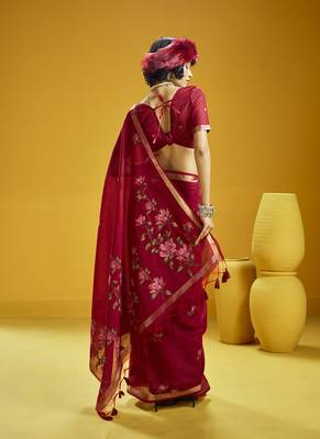 Red munga cotton blend handloom weaving casual wear saree 3