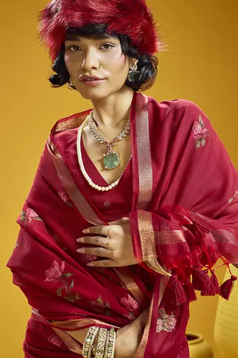 Red munga cotton blend handloom weaving casual wear saree