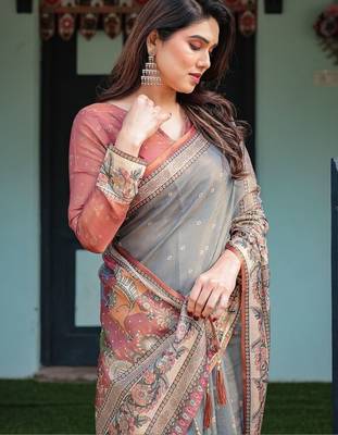 Grey ethnic motifs pure cotton handloom saree 4