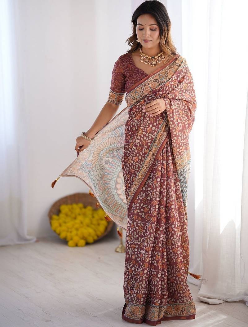maroon floral printed pure cotton saree with blouse piece