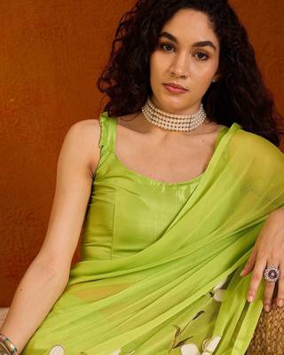 green floral poly chiffon saree 5