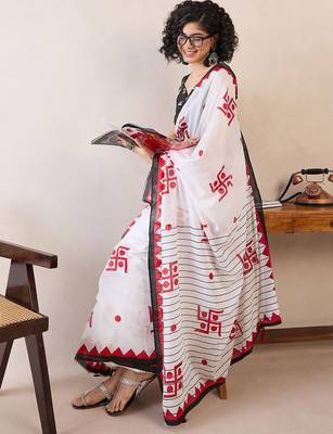 White ethnic motifs ready to wear bagh saree 1