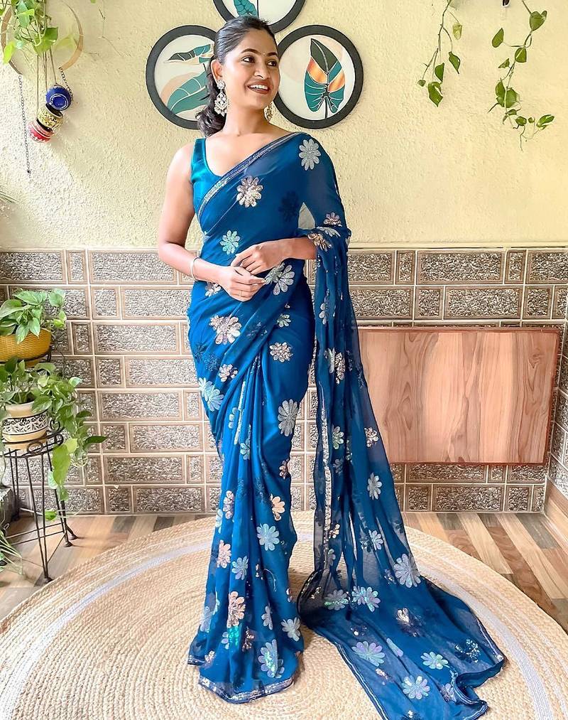 teal teal & silver-toned embellished sequinned saree
