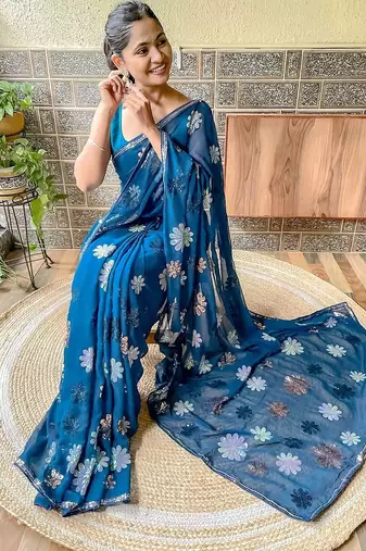 teal teal & silver-toned embellished sequinned saree