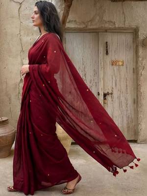 maroon floral woven design zari pure cotton saree 2