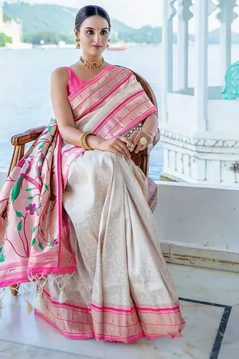 White ethnic motifs woven design zari kanjeevaram saree
