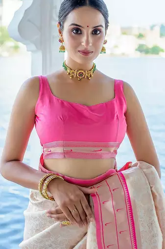 White ethnic motifs woven design zari kanjeevaram saree