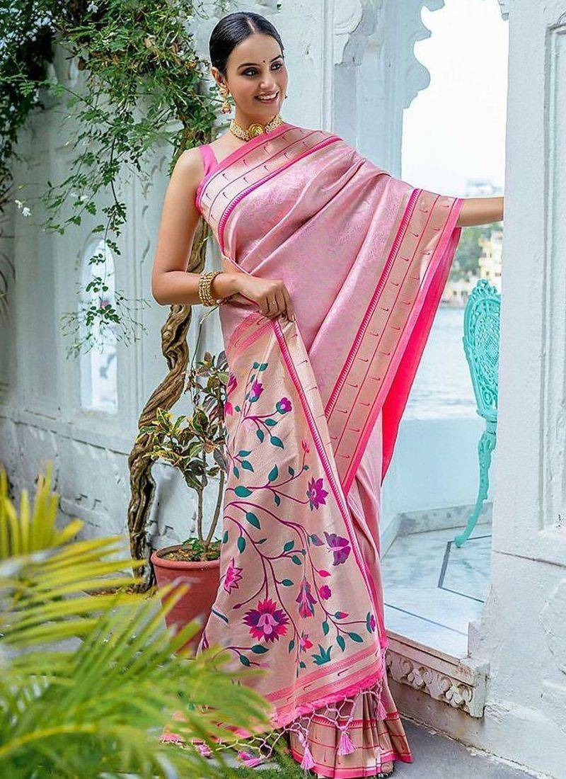 Pink ethnic motifs woven design zari kanjeevaram saree