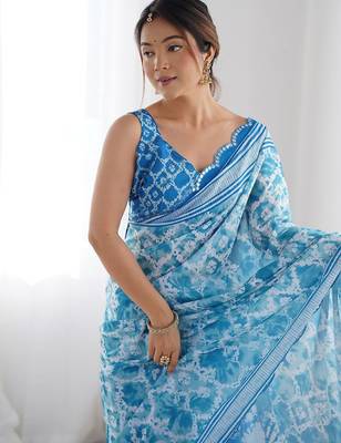 Blue tie and dye embellished mirror work saree 4