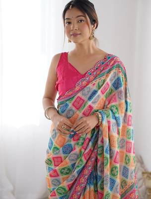 Pink printed embellished mirror work saree 4