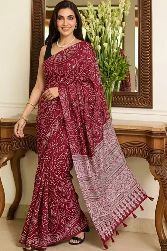 maroon bandhani mirror work bandhani saree