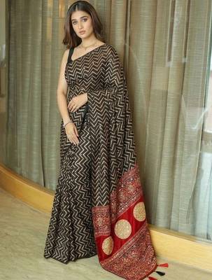 black ethnic motifs mirror work saree 2