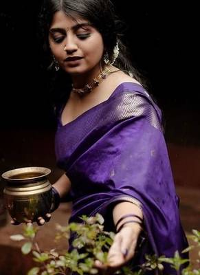 Purple woven design zari banarasi saree 3