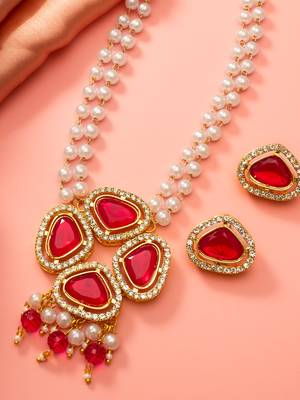 Gold plated pendant pearl necklace set with crystal stone earrings 3