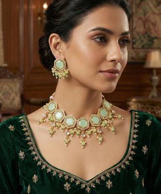 Gold plated mint green hexagonal choker necklace set 1