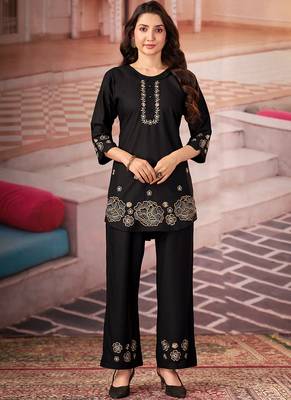 Black heavy rayon co-ords set 1