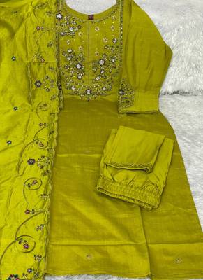 Parrot marina silk kurti pent dupatta 3