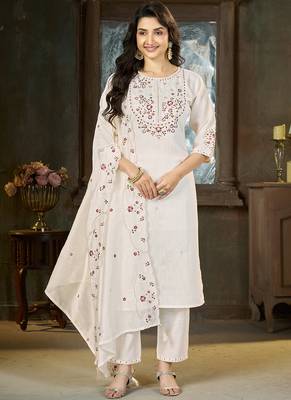 White marina silk kurti pent dupatta 1