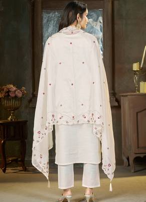 White marina silk kurti pent dupatta 2