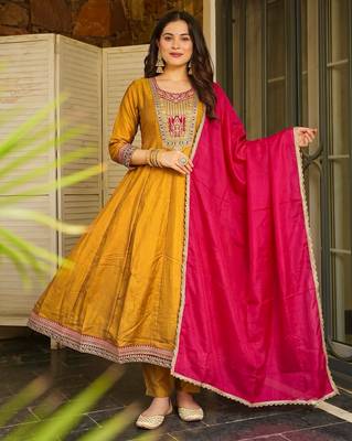 Mustard embroidered flared vichitra silk kurta pant set with dupatta 2