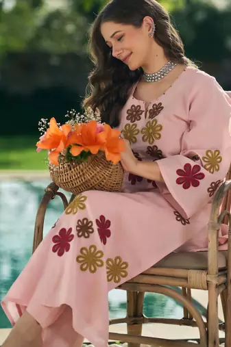 Pink embroidered chanderi silk kurta pant set with hand kodi lace and dupatta