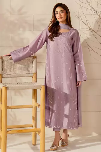 Lavender embroidered french crepe silk kurta pant set with chinon dupatta