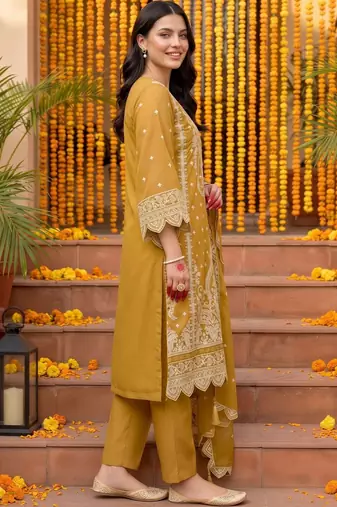 women ethnic motifs embroidered regular thread work kurta with trousers & with dupatta