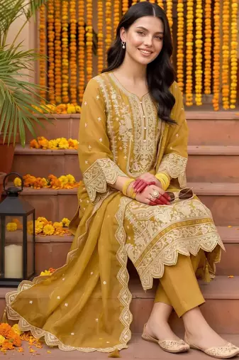 women ethnic motifs embroidered regular thread work kurta with trousers & with dupatta