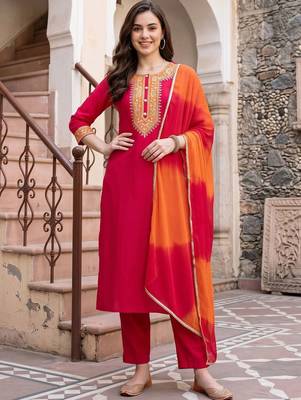 women ethnic motifs embroidered regular thread work kurta with trousers & with dupatta 2