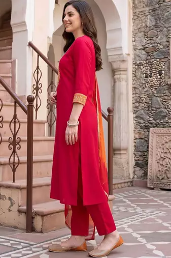 women ethnic motifs embroidered regular thread work kurta with trousers & with dupatta