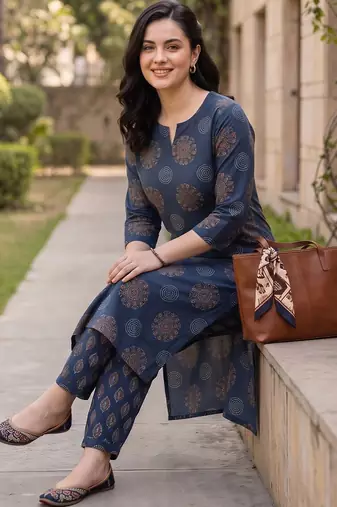 women ethnic motifs printed regular cotton kurta with trousers