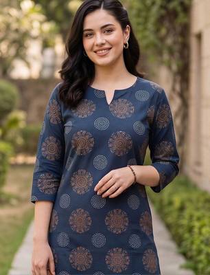 women ethnic motifs printed regular cotton kurta with trousers 6