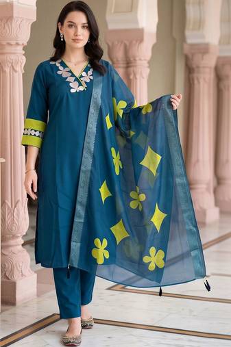 women ethnic motifs embroidered regular thread work kurta with trousers & with dupatta