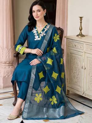 women ethnic motifs embroidered regular thread work kurta with trousers & with dupatta 5
