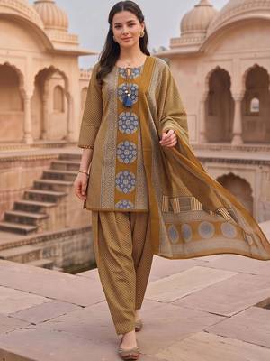 women printed regular cotton kurta with patiala & with dupatta 1