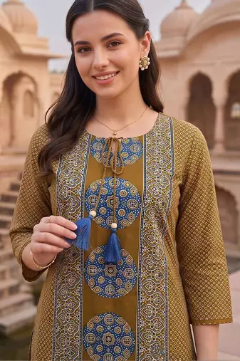 women printed regular cotton kurta with patiala & with dupatta