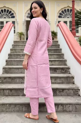 women ethnic motifs embroidered regular thread work kurta with trousers & with dupatta