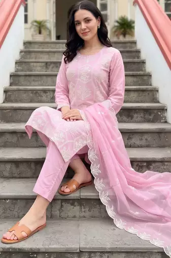 women ethnic motifs embroidered regular thread work kurta with trousers & with dupatta