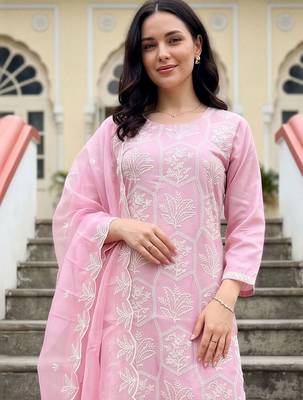 women ethnic motifs embroidered regular thread work kurta with trousers & with dupatta 6