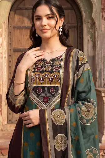 women ethnic motifs printed regular cotton kurta with trousers & with dupatta