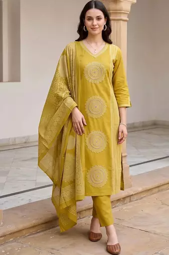 women ethnic motifs embroidered regular thread work cotton kurta with trousers & with dupatta